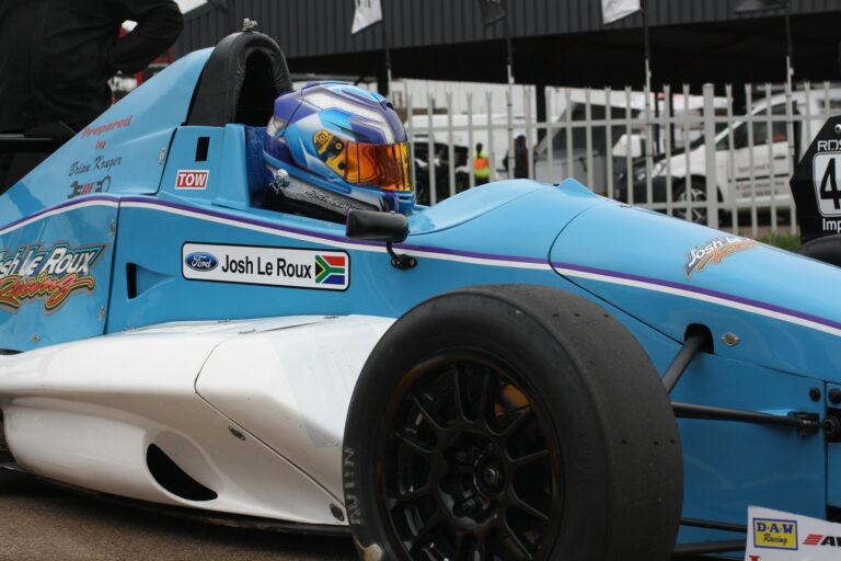 ANOTHER WEEKEND OF RACING FOR LE ROUX